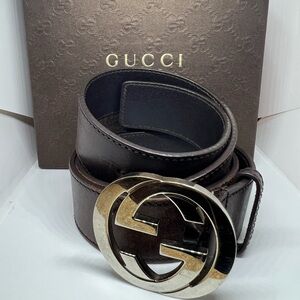 Gucci Authentic leather belt with Double G buckle